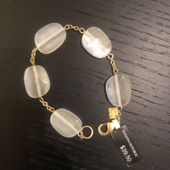 NWT New Banana Republic Bracelet Orig Price $39 - Picture 1 of 3